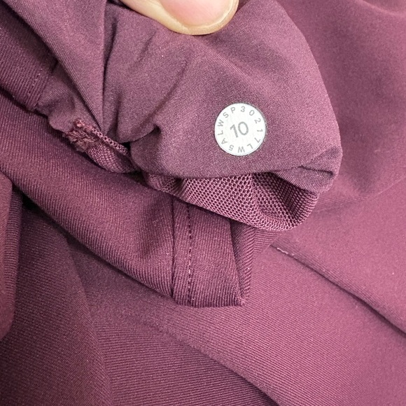 Lululemon On the Fly Pants | 10 - Picture 9 of 11